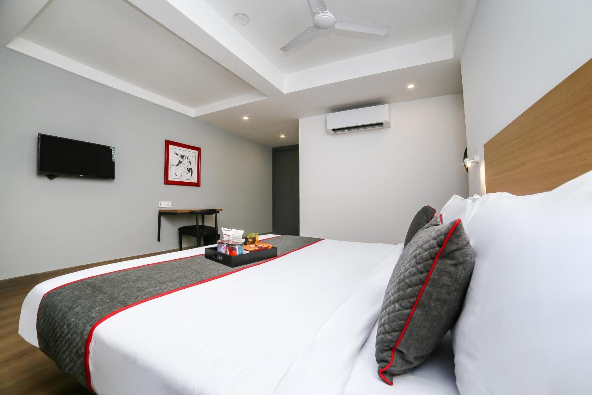 Townhouse Sohna Road 2 호텔 구르가온 외부 사진