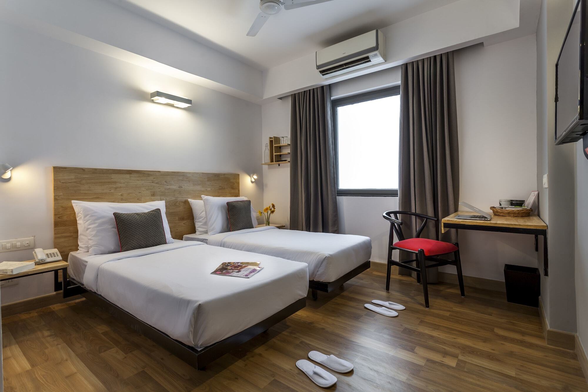 Townhouse Sohna Road 2 호텔 구르가온 외부 사진